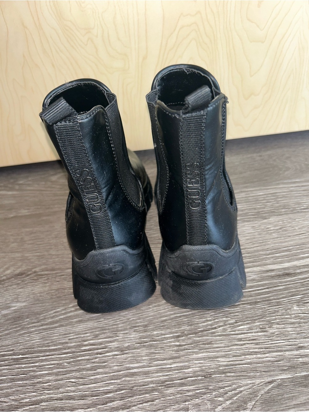 Guess Hestia Chelsea Boot - Picture 11 of 15